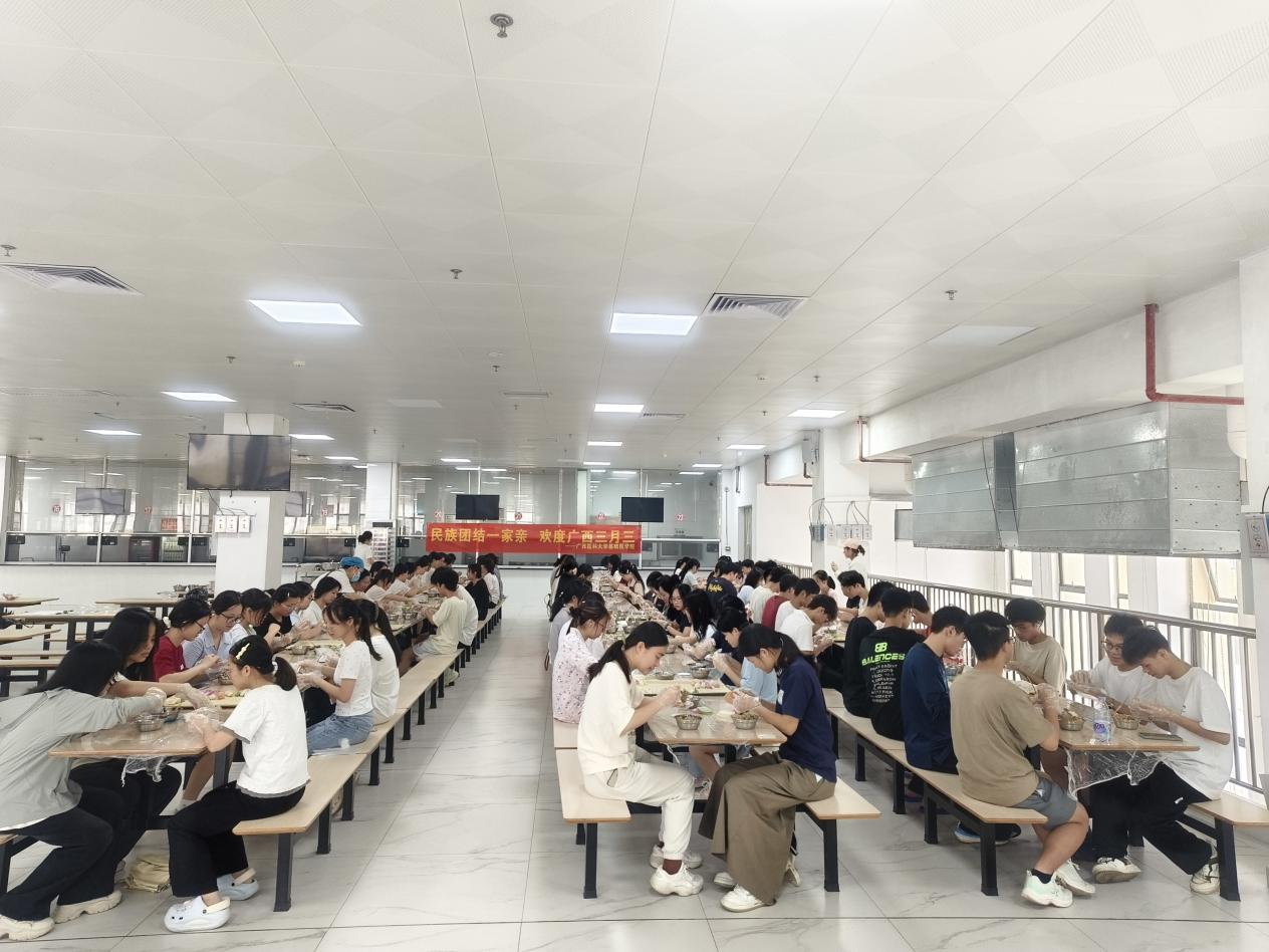 图片1.png 无码自慰