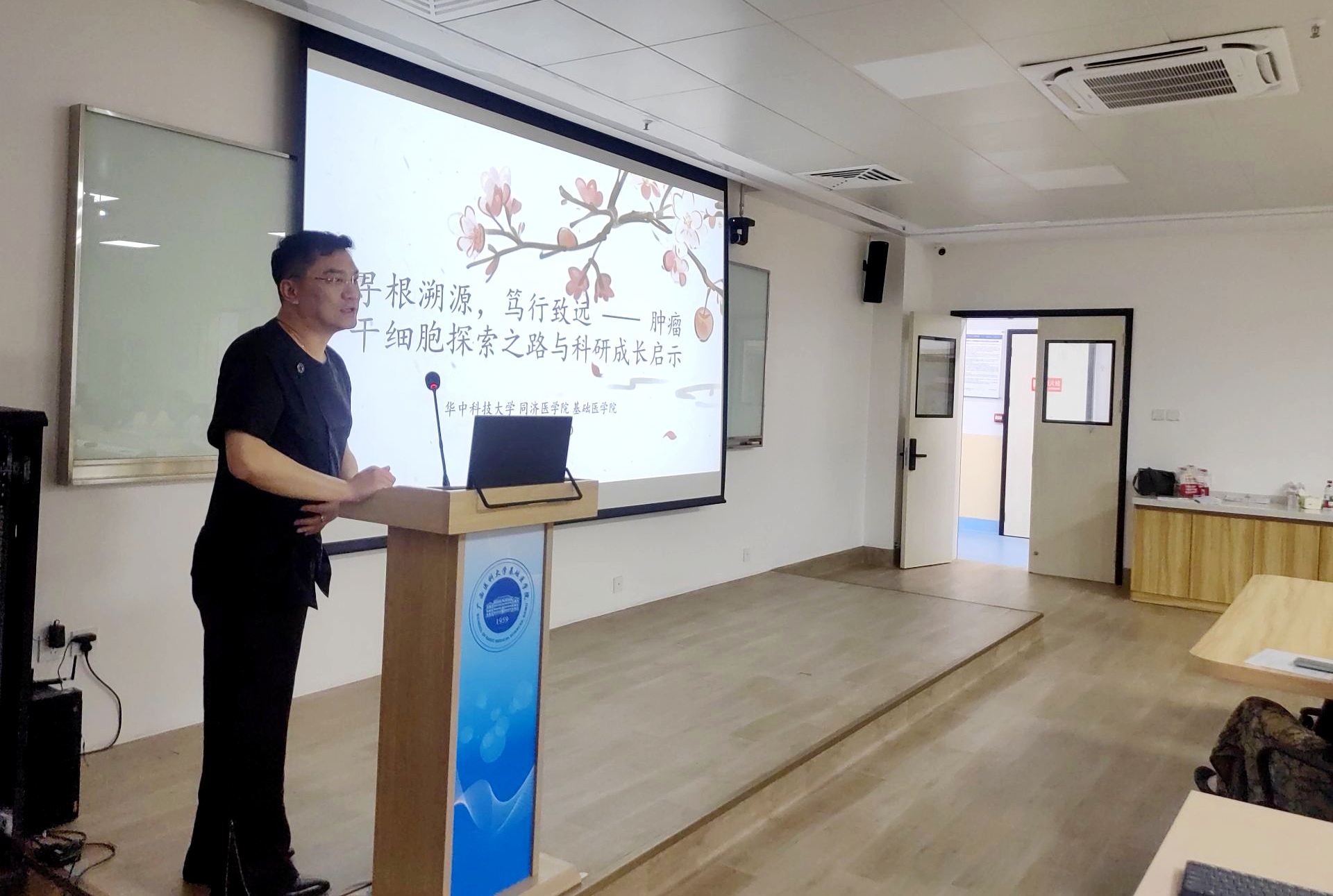图1.jpg 无码自慰